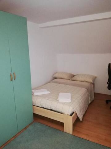 Фото номера Двухместный номер с 1 кроватью Проживание в семье Casa Calbi г. Subcetate 6
